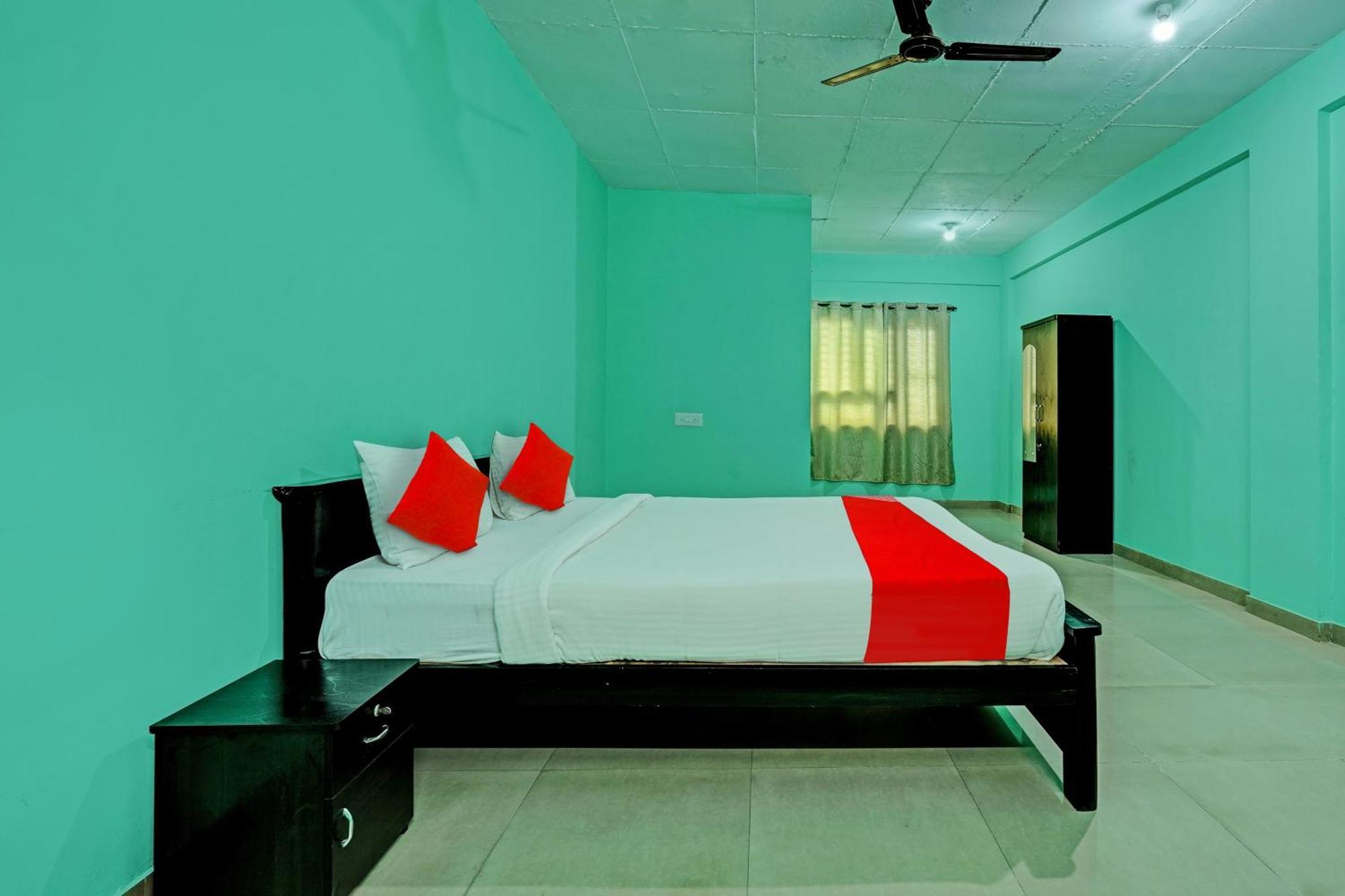 Super Collection O Druvi Corporate Hotel Kammasandra Extérieur photo